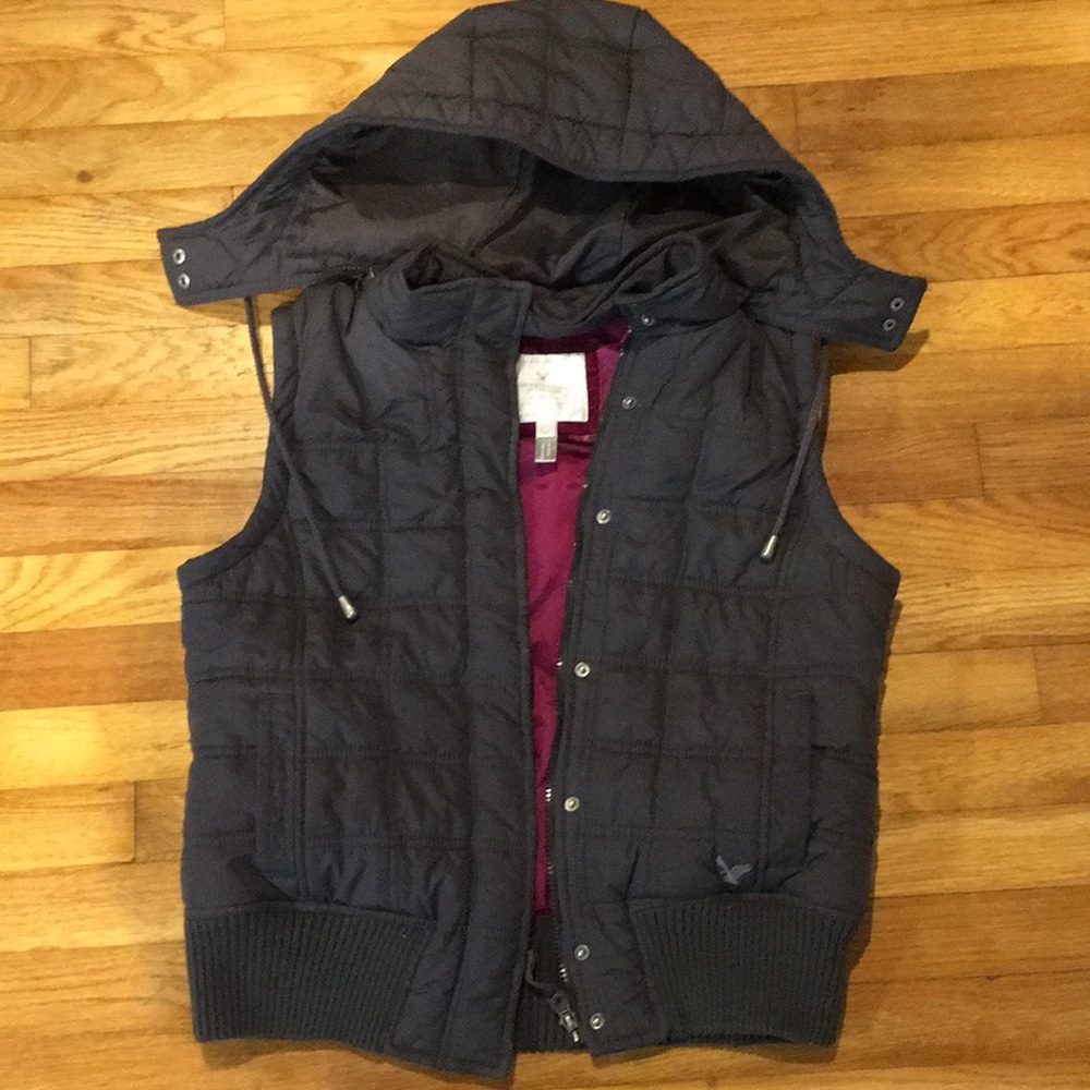 American Eagle Hooded Vest